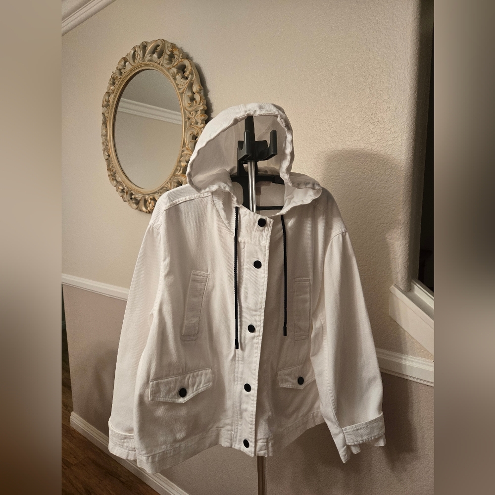 Michael Kors White Denmin Utility Jacket with Hood - Picture 2 of 8